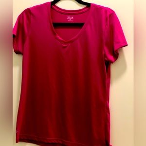 Stretchy tee. Pretty pink. V neck medium